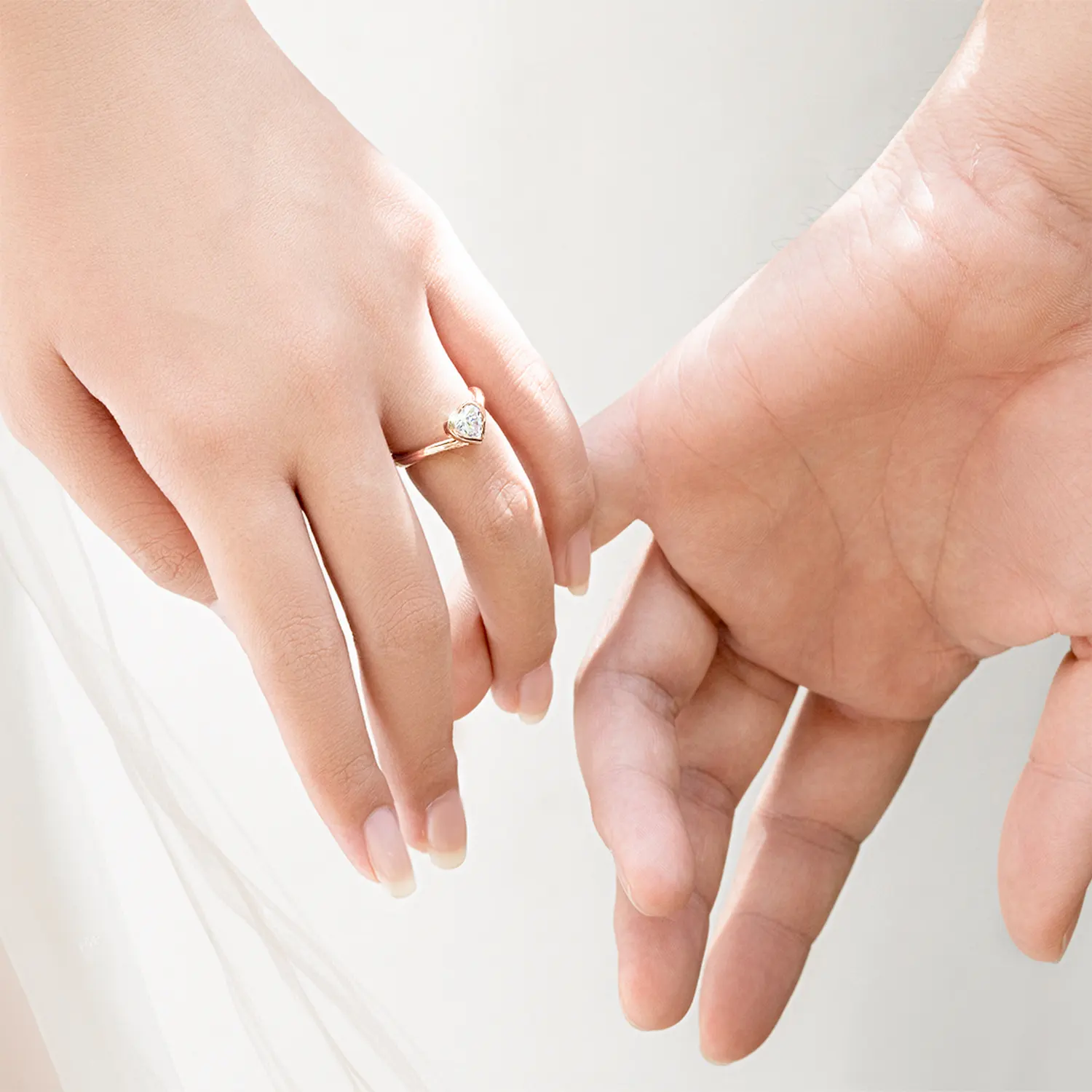 Bridal Gown - Từ cảm hứng váy cưới đến nhẫn cầu hôn độc đáo 